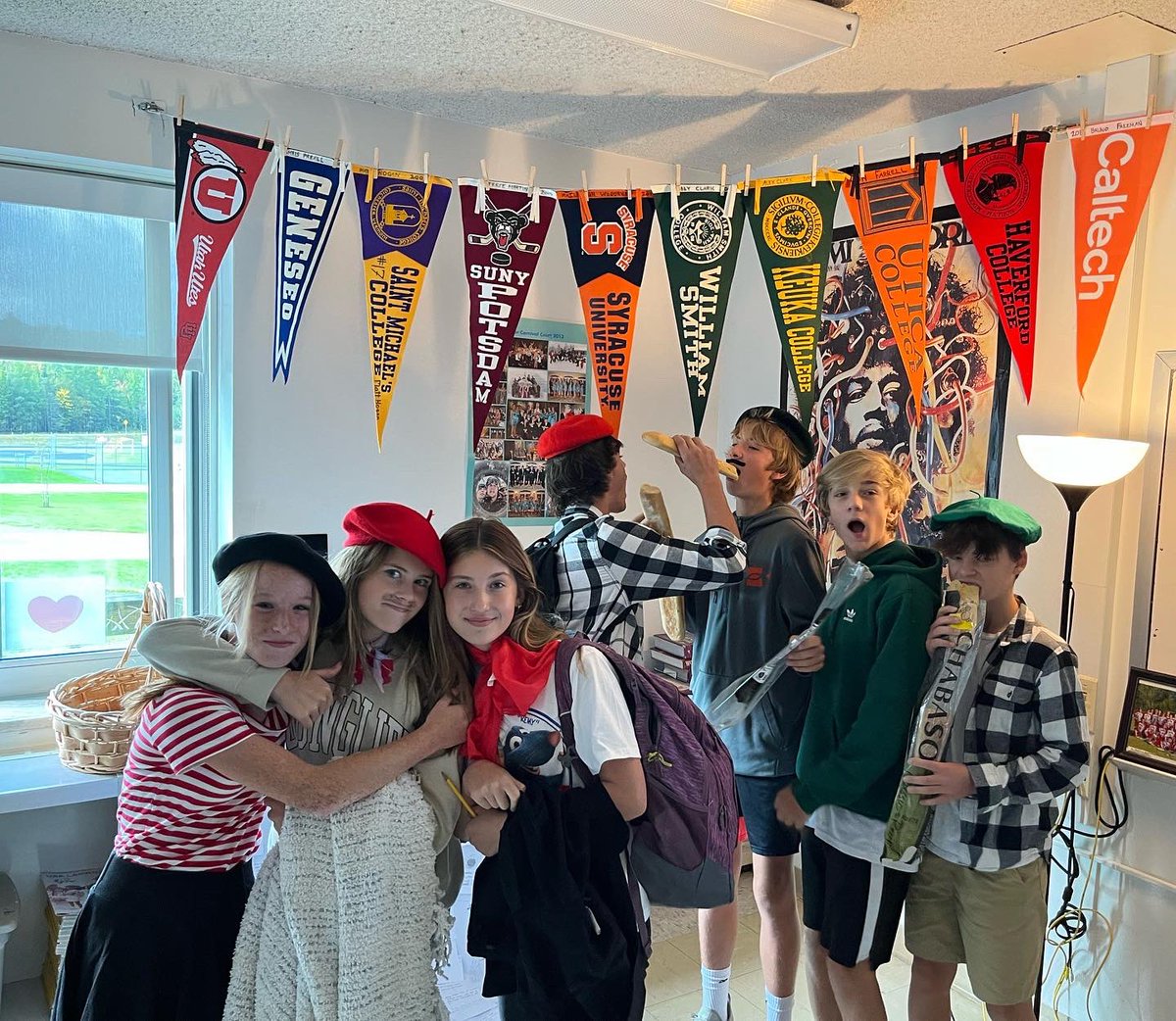 saranaclakehs's tweet photo. #slhshoco22 Day 4 was all about Salad Dressings! Tomorrow is Red & White. Show up and show your school spirit. #redstormpride #gobigred https://t.co/O2nNAoB31u