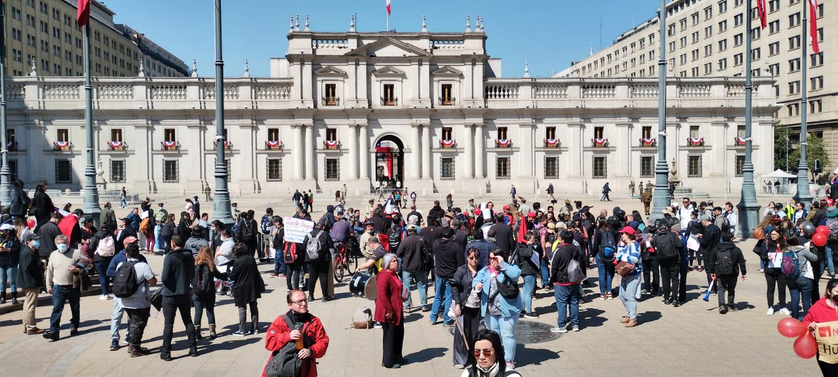 PiensaPrensa's tweet photo. DIA 11 HUELGA de docentes y administrativos INACAP
@InacapHuelga https://t.co/cCsk9aA29f