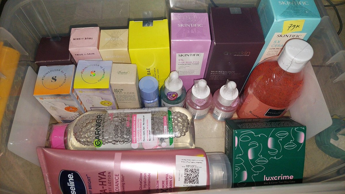 wts skincare underprice >_<

❣️ vaseline gluta hya pink 330ml
❣️ scarlet jolly 
❣️ somethinc serum revive potion,  niacinamide 5% sabi beet &amp; holygrail serum
❣️ skintific exfo &amp; cleanser
❣️ avoskin serum vit c
❣️ avoskin mrt 100ml 
❣️ true to skin
❣️ garnier  micellar water 400ml