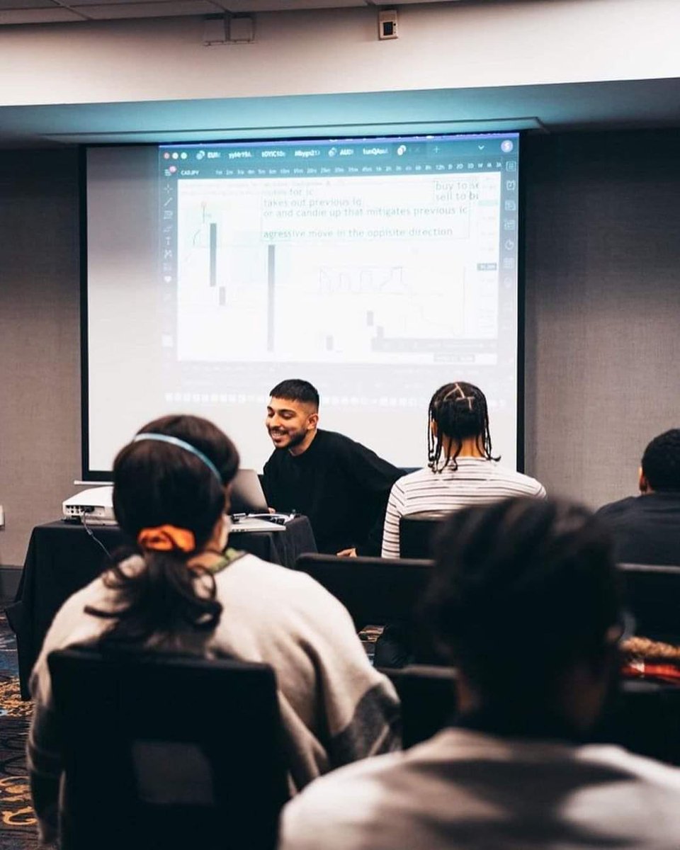 Golikfinance's tweet photo. She said that I’m a brown boy, came up from the towns boy 👦🏽 

Yeah your favorite teacher/educator/professor outside https://t.co/JdOhXF97pL