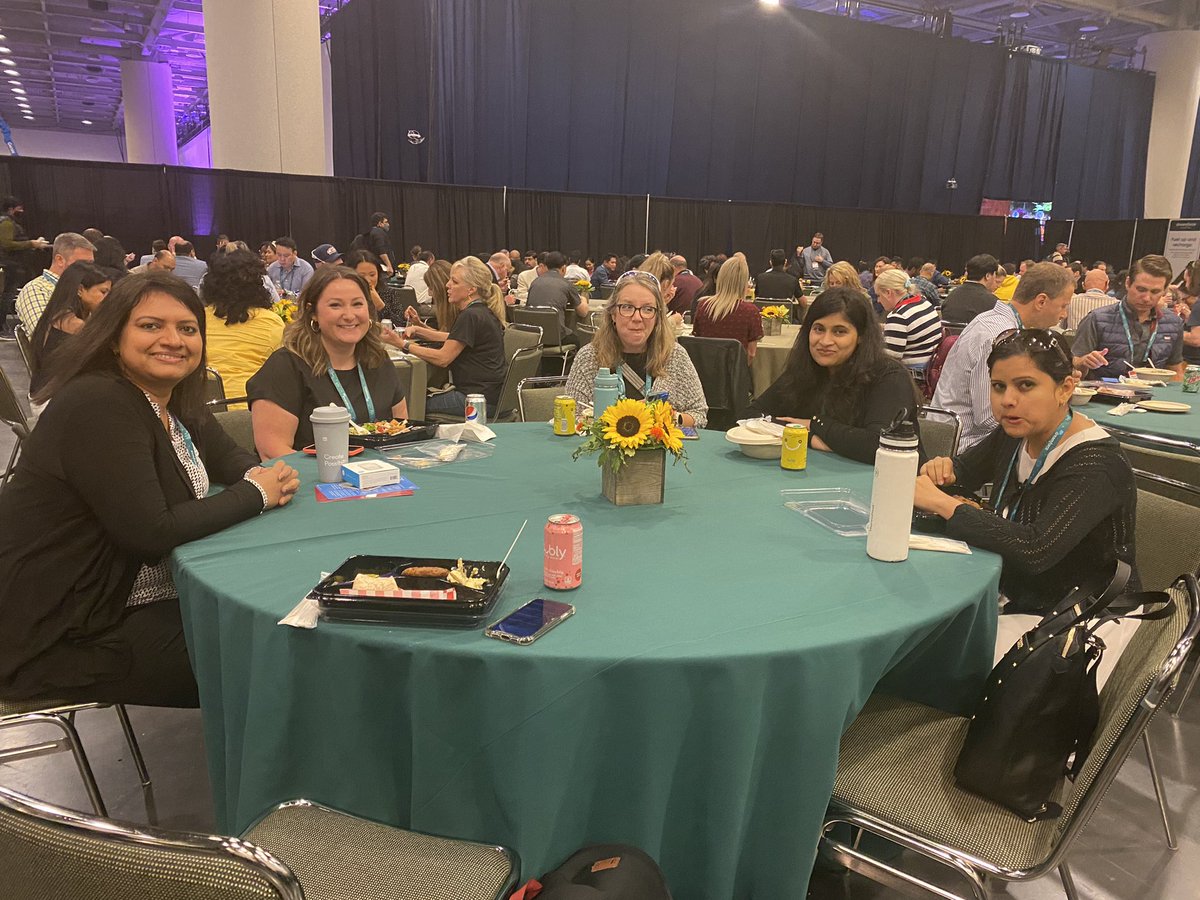 Bonding over food lasts forever #DF22  #infobeansatdreamforce #salesforce #dreamforce