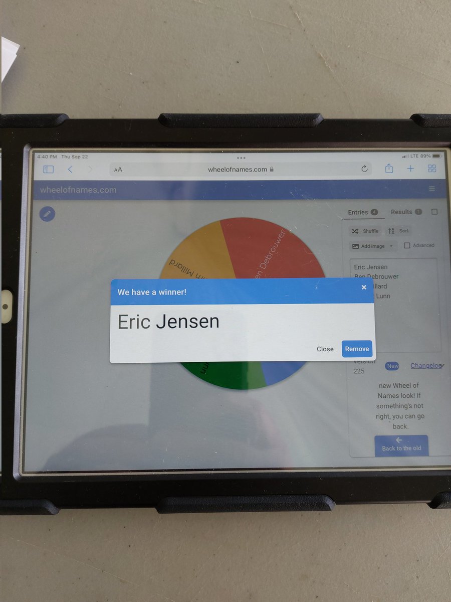 svandehogen's tweet photo. CONGRATS to our #agrismifield day one winner Eric of an IPad &amp; Fieldview Drive, just for signing up! Still time to register for day 2 tomorrow, @Jess_AGRIS is looking forward to giving another away... https://t.co/00aPSg4abr