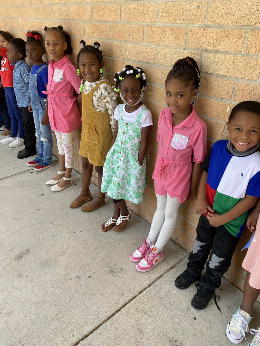 Mechell Thomas (@mechellthomas3) on Twitter photo We experienced our 1st Field Trip of this school year today!! We had a “Blast” seeing “Don’t Let The Pigeon Drive the Bus”!!! <a href="/JCEScholars/">Jackson Creek</a> <a href="/PSmith1328/">Patrina Smith</a> <a href="/SMossoTaylor/">Sabina Mosso-Taylor</a> <a href="/RMFluellen/">Roderick Fluellen</a> #firstgraderocks We experienced our 1st Field Trip of this school year today!! We had a “Blast” seeing “Don’t Let The Pigeon Drive the Bus”!!! <a href="/JCEScholars/">Jackson Creek</a> <a href="/PSmith1328/">Patrina Smith</a> <a href="/SMossoTaylor/">Sabina Mosso-Taylor</a> <a href="/RMFluellen/">Roderick Fluellen</a> #firstgraderocks