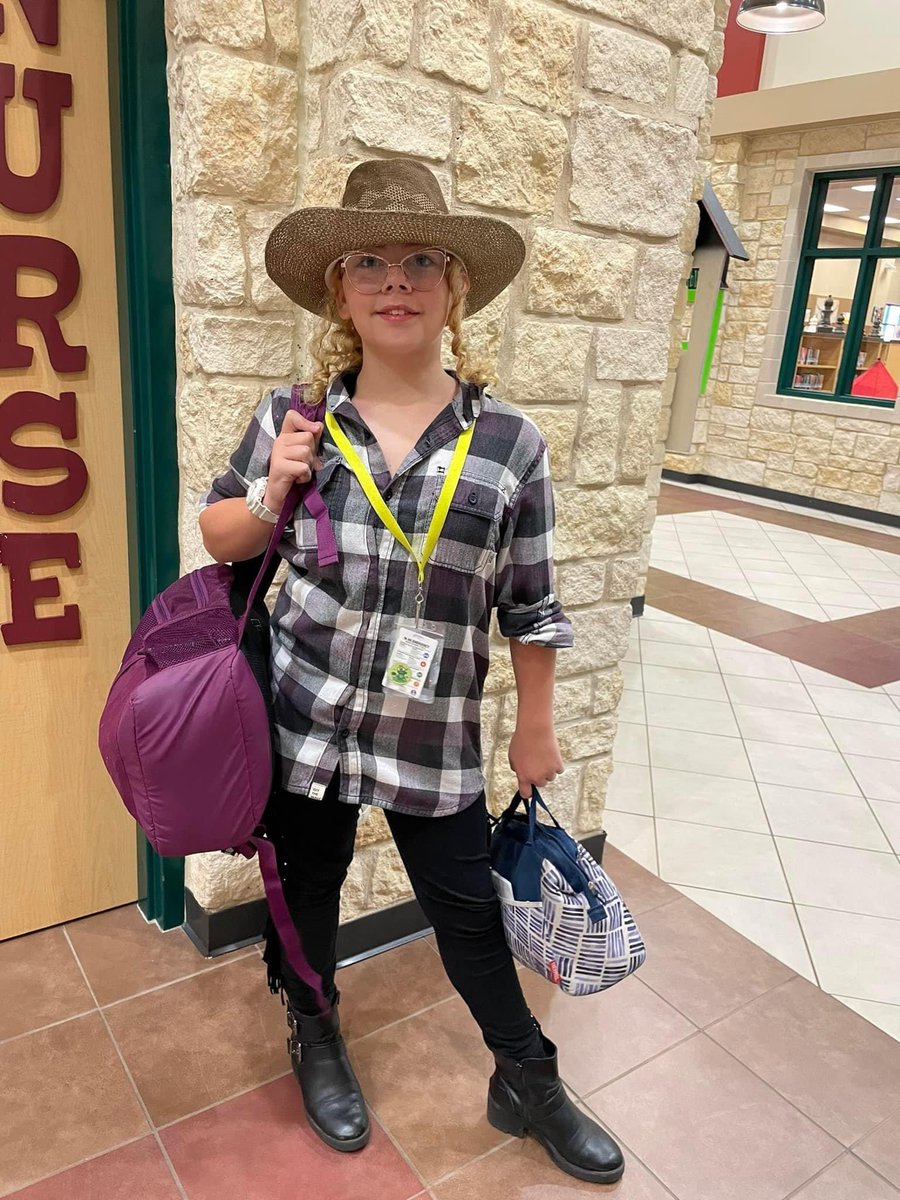 Polly Ryon Middle School tweet media