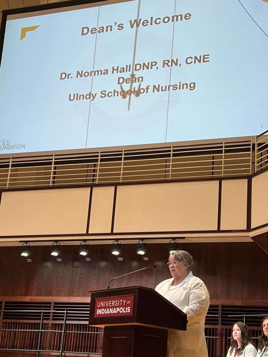 CHNwNurses's tweet photo. 6 C’a of Being a Nurse: Compassion, Competence, Confidence,
Conscience, Commitment,
Comportment. Dean Norma Hall addressing new nursing students at UIndy White Coat Ceremony. Welcome future nurses! @uindy @CHNwNurses https://t.co/fjlfVpN9Jd