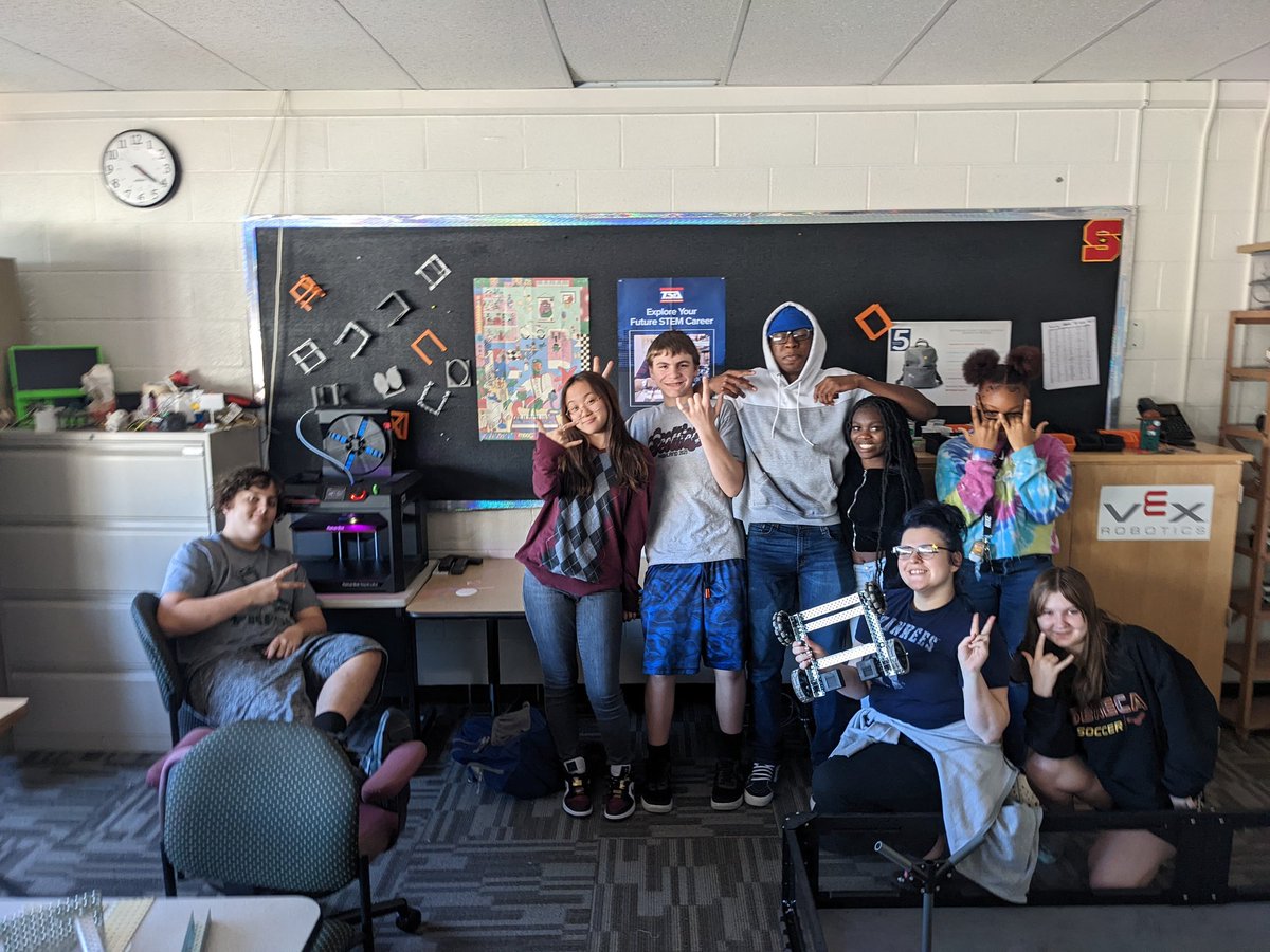 Mr. Dixon tweet media