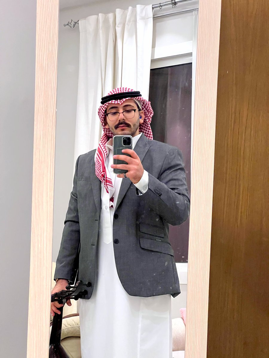 kh1tm's tweet photo. مشاركتي معكم 🤍
#طلال_مداح
#اليوم_الوطني_٩٢ 
#اليوم_الوطني_السعودي https://t.co/G6h3j2tYVG