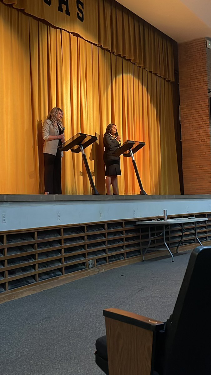 LouisvilleCHS's tweet photo. Proud graduate and Distinguished Alumni Member of The Historic Central High School @JudgeHickerson Speaks at the Judicial Forum. @courierjournal @LouisvilleUL @SCKY_1879 https://t.co/m2ZqZRNXvi