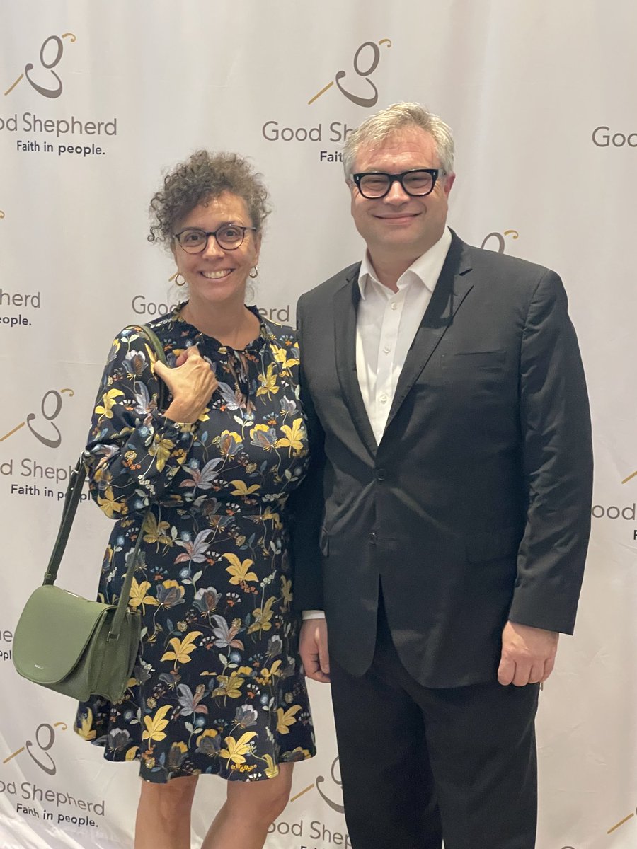 Emily Ecker (@em_ecker) on Twitter photo Attending the Emmanuel House Event tonight and had the pleasure of meeting Steven Page, singer/songwriter and formerly of the Barenaked Ladies. Thank you <a href="/GoodShepherdHam/">Good Shepherd</a> for all the great work you do. Attending the Emmanuel House Event tonight and had the pleasure of meeting Steven Page, singer/songwriter and formerly of the Barenaked Ladies. Thank you <a href="/GoodShepherdHam/">Good Shepherd</a> for all the great work you do.