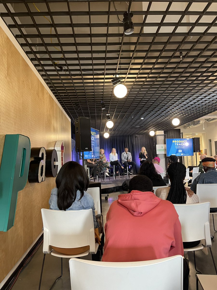 shelisademuth's tweet image. Last session of the day was incredible! PR on a Startup Budget 👌🏽

Thank you @quillandcue for deciding it was important to bring to the stage and to these exceptional leaders for sharing their expertise #TCSW2022 

@NWilliams_STrib 
@LolaRedPR 
@AliShops 
@twiladang 
@karlahult