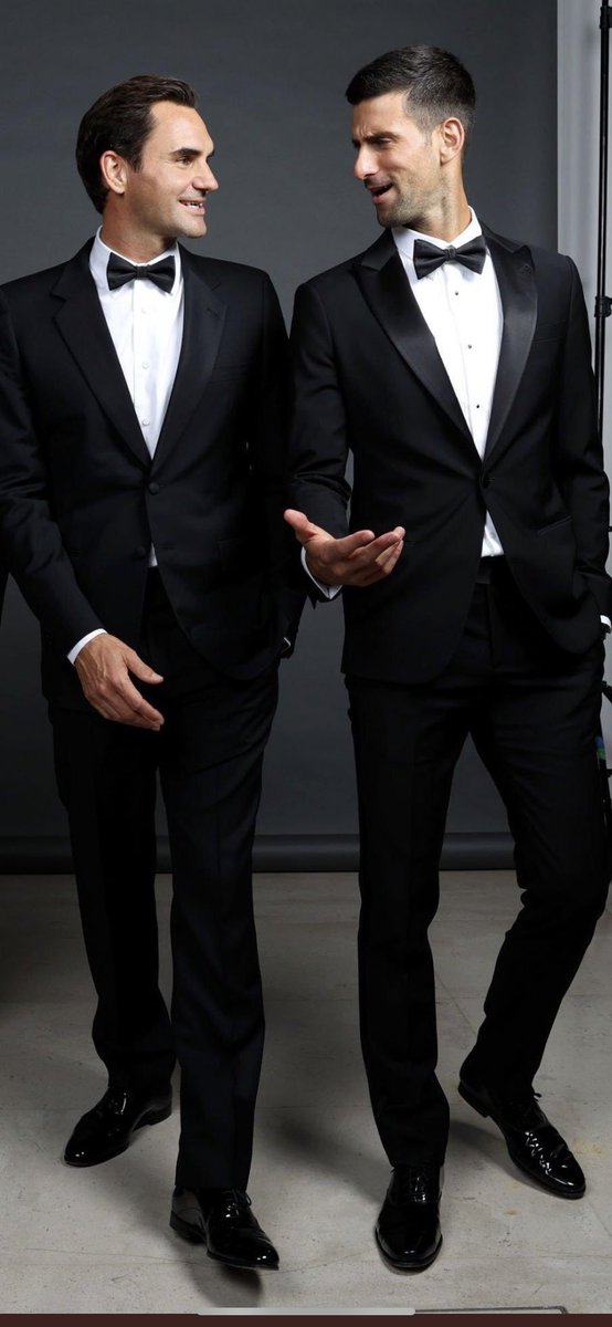 IamPuneetX's tweet photo. Photo of the day! 

#djokovic #federer https://t.co/yFeqBfVMwX