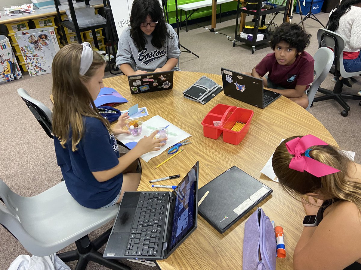 agmteach's tweet photo. @LCPSLegacy we are loving the collaboration and creativity happening in the Creation Station today! #5thgraderocks https://t.co/dPxtHcC6RI