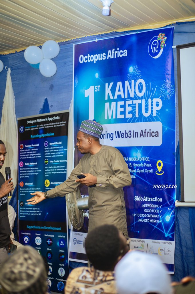 Elioraheth's tweet photo. 1st frame: @israel_igboze team lead @tnesociety

2nd frame: @aminubi from @NEARFoundation and founder #starbench

3rd frame: @damboyy22 Team lead @OctopusAfrica and Co-founder @BlockchainBuk

4th frame: @SunusiMinjibir founder and CEO @SCTvAfrica https://t.co/spAbge8kyb