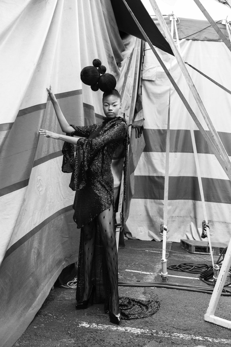 ModelJoiSimone's tweet photo. PHOTOGRAPHER: James Hicks 
DESIGNER: Franklin Rowe
STYLIST: Demetrius Williams 
HAIR: Kayla Lewis @kaysfacials 
MUA: Shelby Harris 

#fashion #couture #couturefashion #editorial #fashionmodel #glamour #editorialfashion #editorialmakeup https://t.co/ffOyfsjwRc