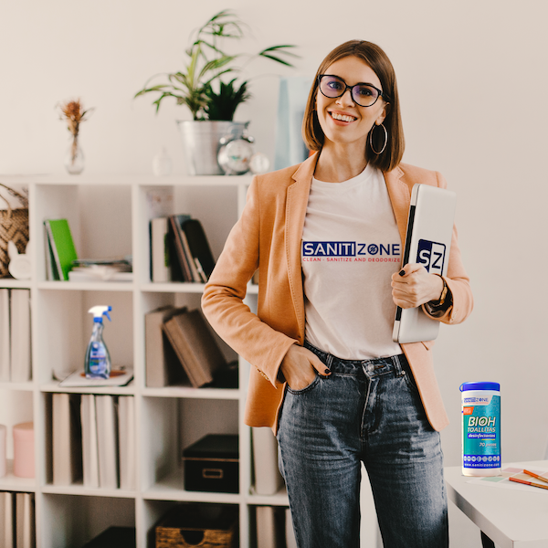 Sanitizone tu mejor acompañante para cualquier situacion, 
Todo bajo control gracias a Sanitizone 🥰 😷 
#sanitizante #covid #limpieza #desinfeccion