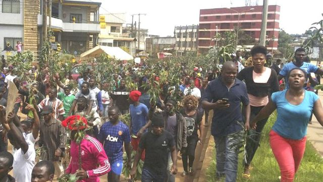 ambafreedom4's tweet photo. @MarkBareta Let our sister rest in peace.
History repeats itself. POWERMONGERS!
#PaulBiya wife died
#FruNdi wife died
#Musonge wife died
#Ekema died after declaring #Ambazonia will only exist over his dead body.
It is a God-ordained revolution. Just saying. #Ambazonia is free already. https://t.co/u1Rgv9u3pb