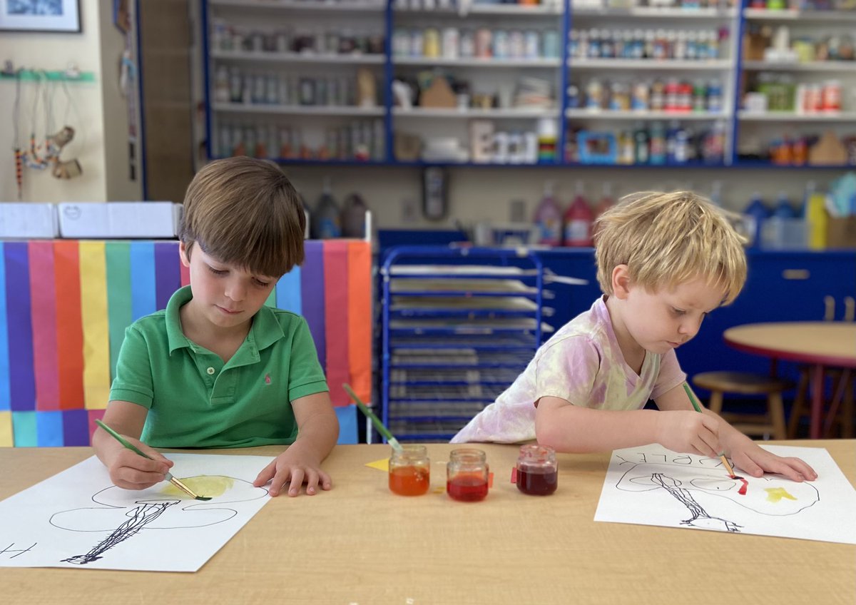 Nina Chamberlain tweet media