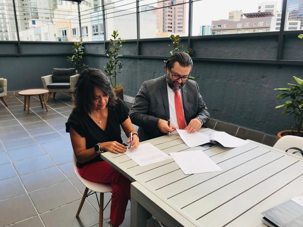 INCAM_Abogados's tweet photo. En días pasados se llevó a cabo la firma de alianza entre el BJS del  @INCAM_Abogados y @EarlyInstitute, para beneficio de mujeres que sufren Discriminación Laboral por Embarazo así como apoyo para niñas y niños de México. ¡Agradecemos esta gran labor social! https://t.co/rigDGZnCGW