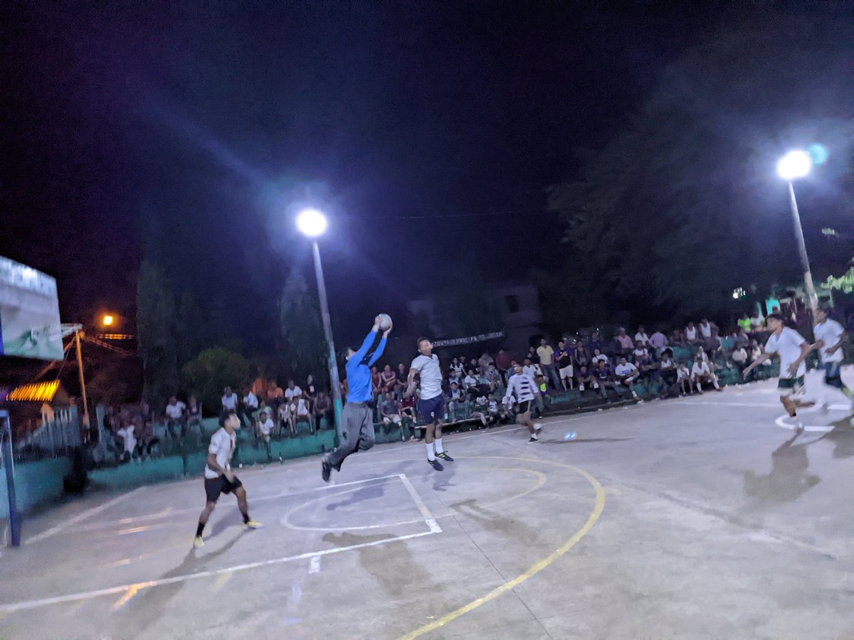 RedComElAyote's tweet photo. Liga recreativa de Fútbol Sala, #TiemposDePaz ❤️🖤 #ElAyote 
#Nicaragua 🇳🇮 https://t.co/5LIdAQDSol