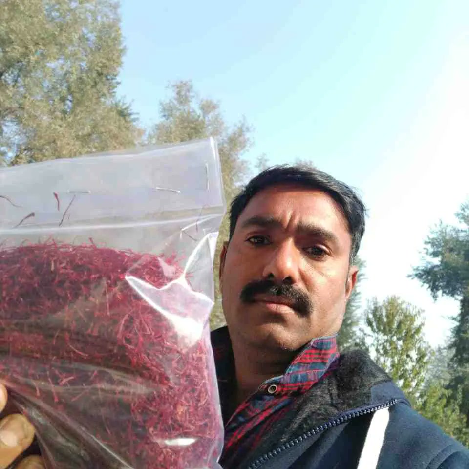 sas_organic's tweet photo. #organic #saffron #products #Ambernath #sas #mogra #khushali #wholesalers #Retail.

🌸 Organic saffron available at Ambernath store😊👍
🌸 Available 50kg in wholesalers \ Retails. 
🌸At lower rates. https://t.co/fIkKh2EyIm