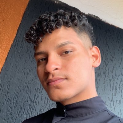 Yanzixx's tweet photo. #NovaFotoDePerfil https://t.co/08ZlDgrVmB