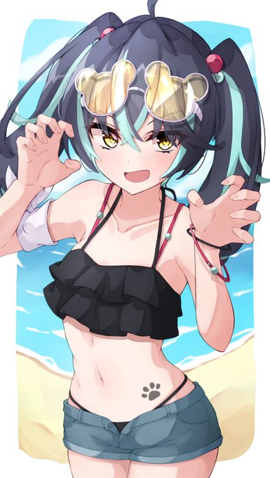 これ
#夏が終わりそうだし今年描いた水着絵を貼ろう 