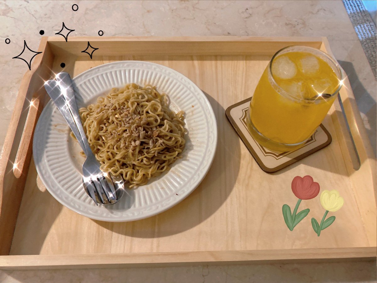 lilianavampaia's tweet photo. Indomie and Nutrisari

Simple but content 🥰✨ https://t.co/DuvihfVK7s