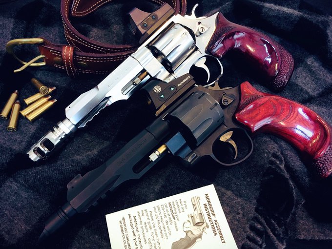 素晴らしきリボルバーライフのtwitterイラスト検索結果