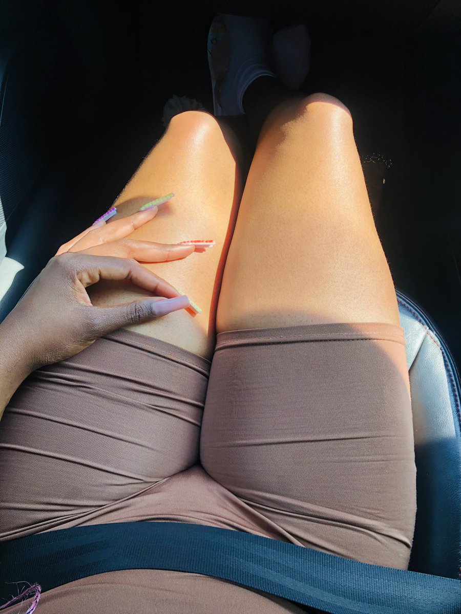 DQwati's tweet photo. Damn 🤤🤤🤤 https://t.co/2EifNNcr3b