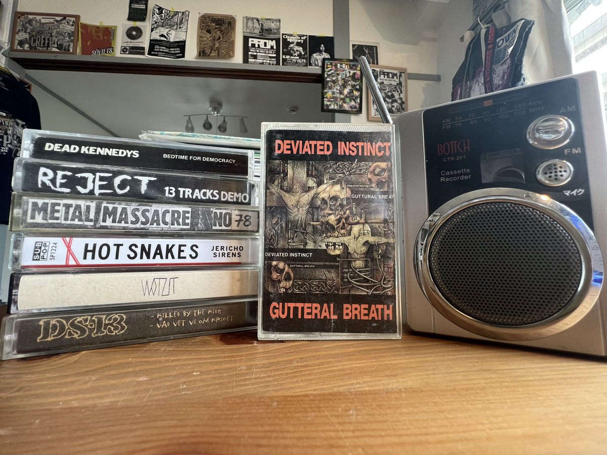 kmhoppy's tweet photo. テープで聴くステンチクラスト、最高。
#deviatedinstinct https://t.co/Hm26Ojcbmr