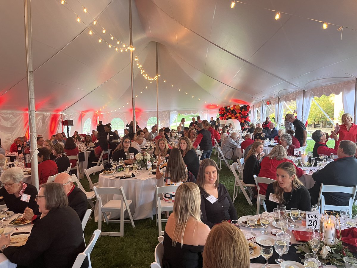 Prez_Pinto's tweet photo. Congrats to @ucclermont &amp; @UCClermontDean on 50 years of providing equitable and accessible education to over 100,000 students.  What a thrill to celebrate your golden anniversary! #NextLivesHere #ThenNowNext https://t.co/SlsjLz6H4r