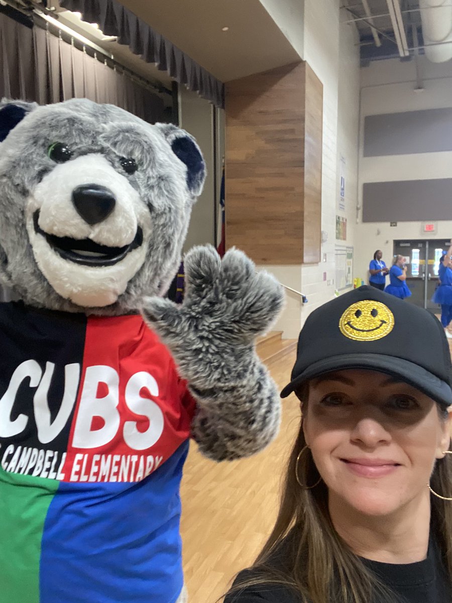 Mrs_Molinos's tweet photo. 3rd-5th Pep Rally @campbellcubs #ACEcubs https://t.co/8MEZgUN1sa