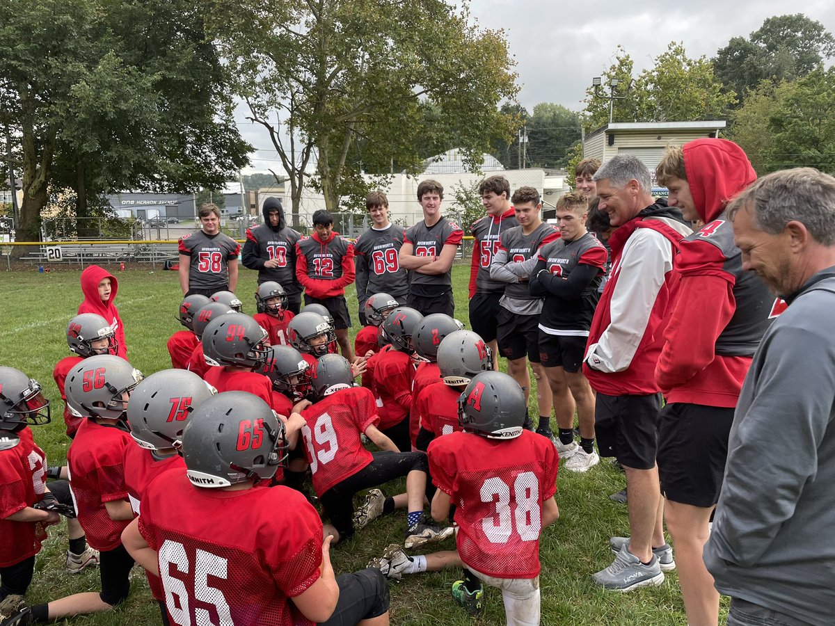 Coach Johncour and the seniors took some time to speak to the Eagles at their practice tonight #Family 🅰️
