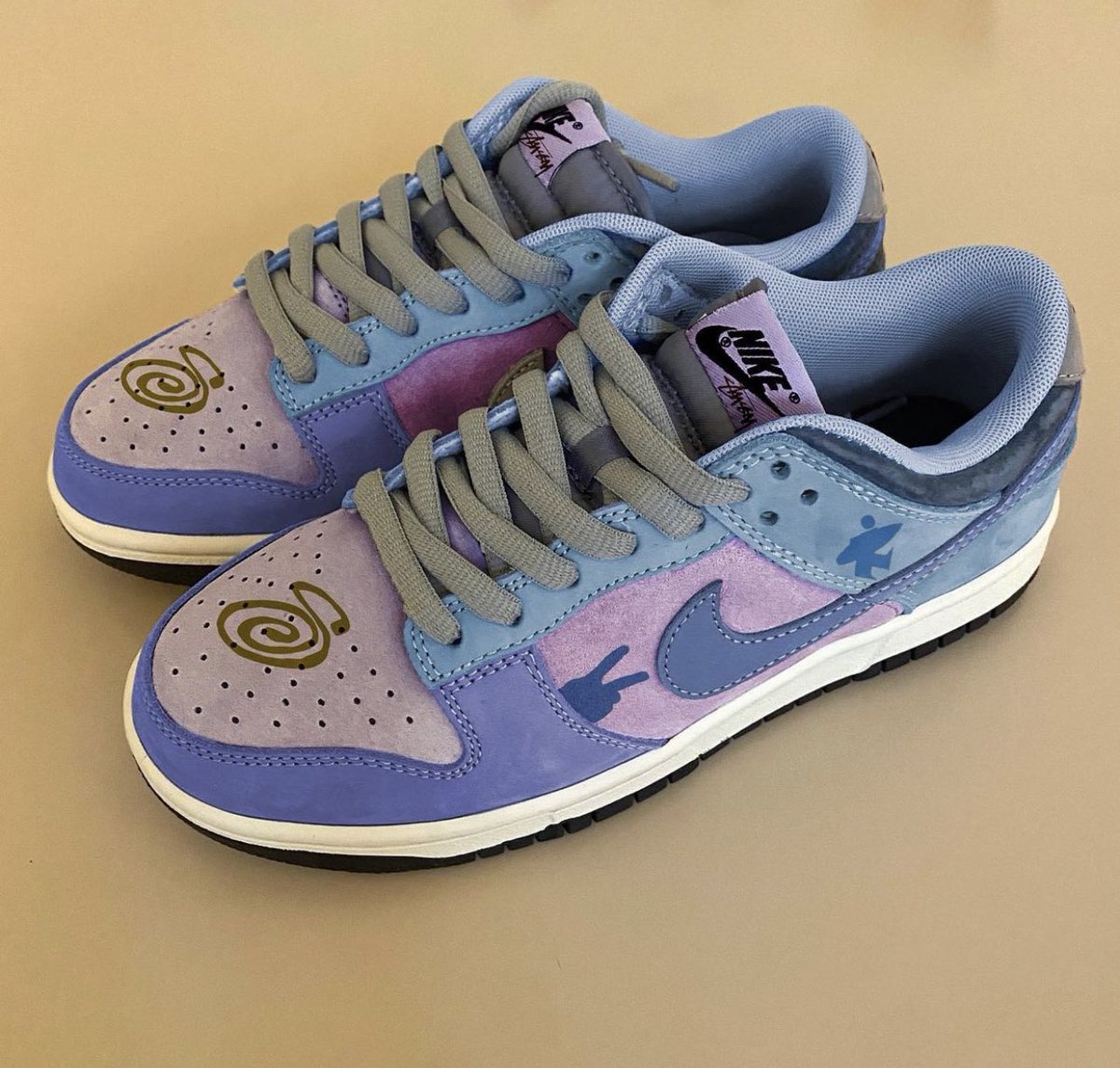 nicekicks's tweet image. Stussy x Dunk Low Concepts 🫐