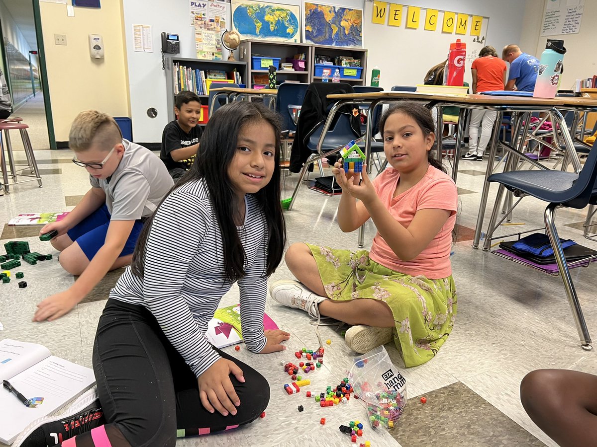 Ms_vanDoren's tweet photo. 5th grade volume explorations https://t.co/YI8E2j5ioz