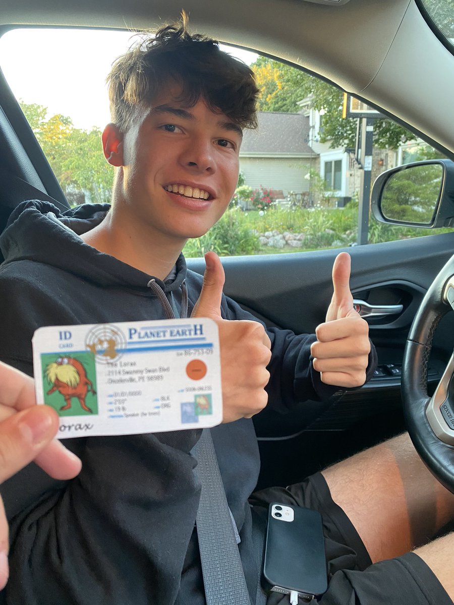 NateOlson22's tweet photo. Carpooling to things like practices can reduce carbon emissions.#apesintro @franklinlorax https://t.co/TErnp50JVM