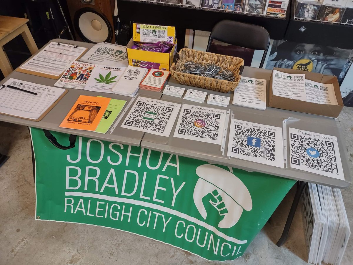 bradley4raleigh's tweet photo. We're here at @Schoolkids and are looking forward to seeing y'all! Come by, hear some local musicians, and grab some signs. See you soon!

#bradley4raleigh #ralpol https://t.co/o8gsXkan3O