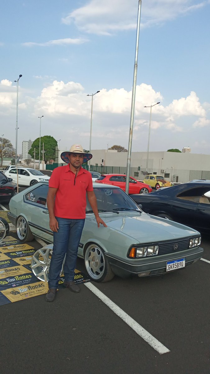 Josewelton10's tweet photo. 3°Encontro de Carros Rebaixados _ The Big Family!!!!
#carrosRebaixados #carrosantigos #carrosturbos #rioverdego #eventodecarros https://t.co/170NyjtOkT
