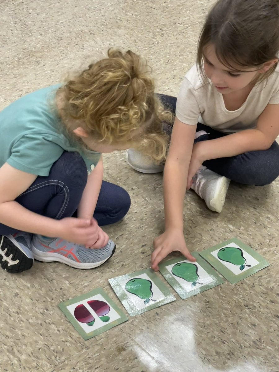 Region6Music's tweet image. Kindergaten students at JMS explore apple and pear rhythms! 🍎 🍐 @pamphelans