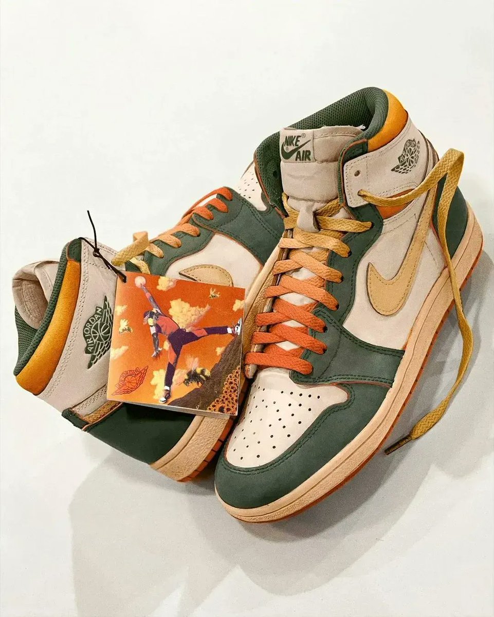 JustFreshKicks's tweet image. Air Jordan 1 High "Flower Boy" concepts 🌻