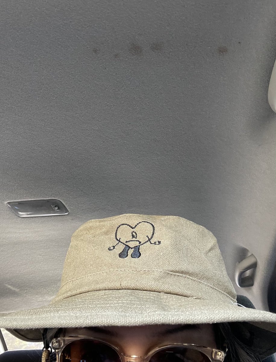 badbitch90s's tweet photo. MERCH SECURED https://t.co/MYcOf1SONZ