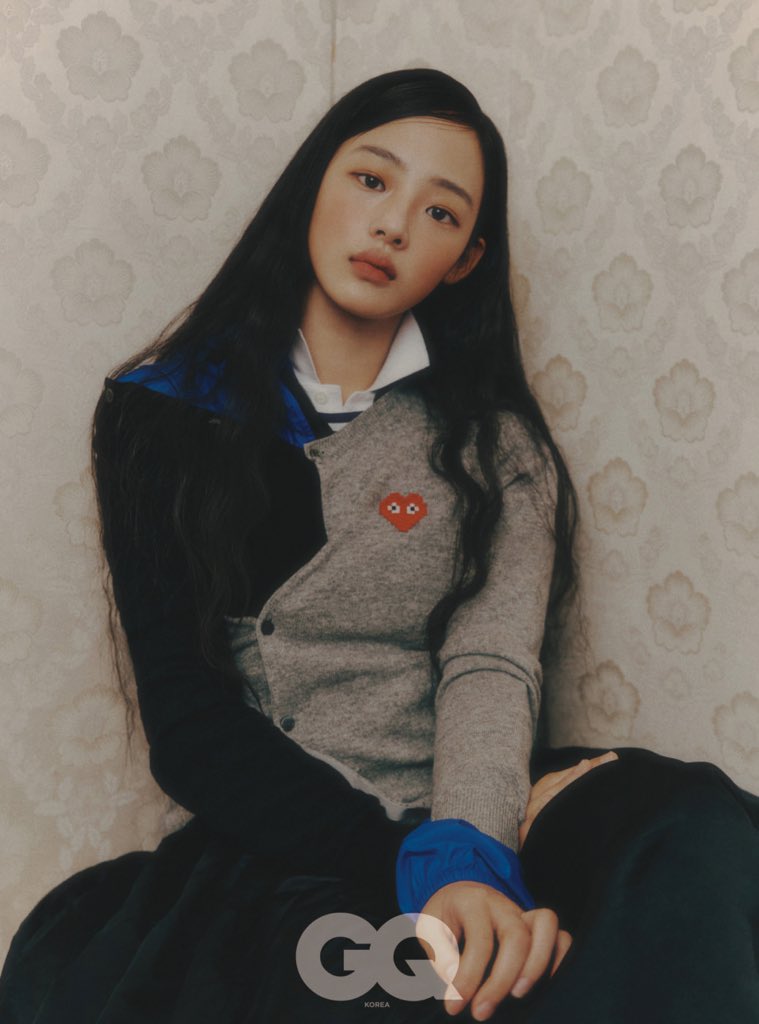 Minggom_16's tweet photo. GQ korea 10월호 #뉴진스 https://t.co/rYfGsn7mRe