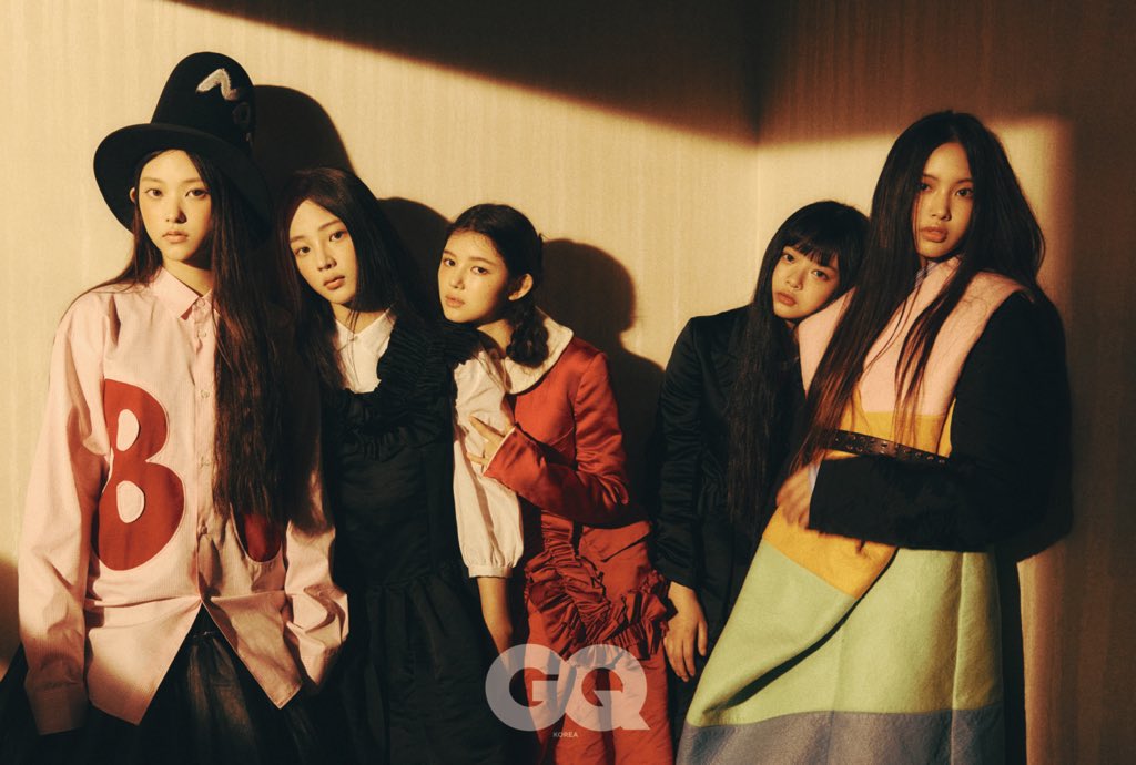 Minggom_16's tweet photo. GQ korea 10월호 #뉴진스 https://t.co/rYfGsn7mRe