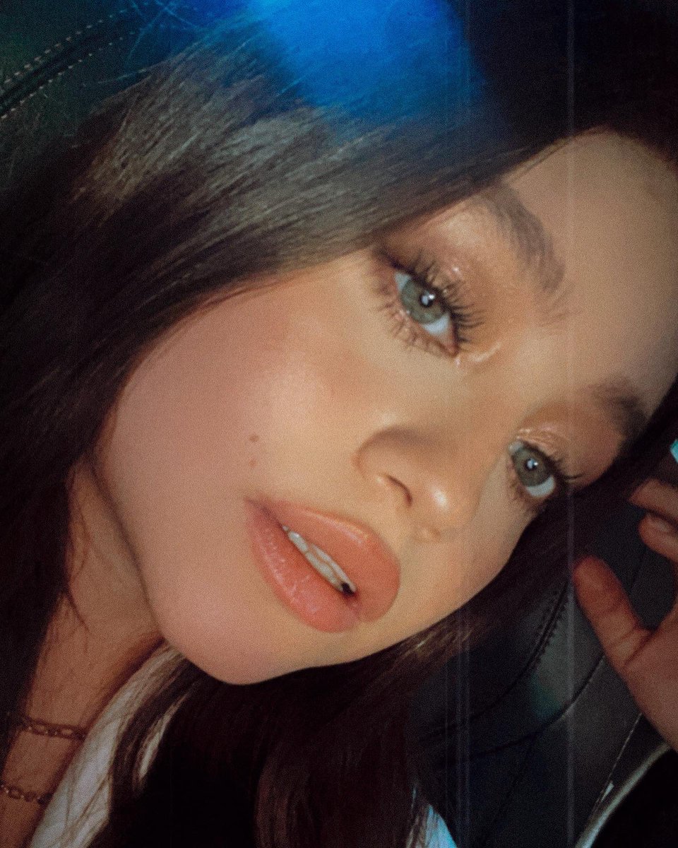 KAROL SEVILLA tweet media
