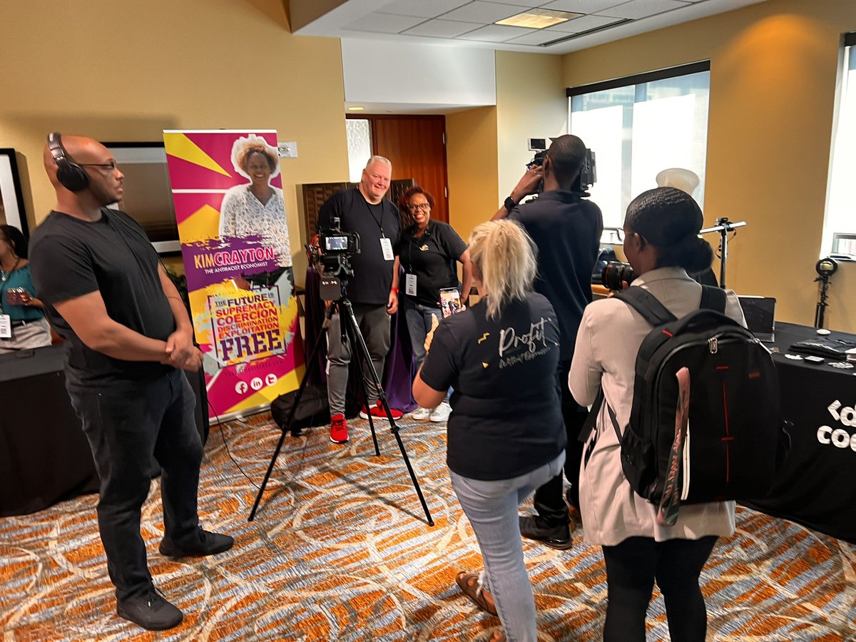i_am_liberty's tweet image. Yes— the energy in the room was everything. Thank you for all of your support Dana! Since Twitter didn’t want me to be great and share all the photos on my device, the photo dump continues. #refactrtech #womenintech #DEI #Diversityintech