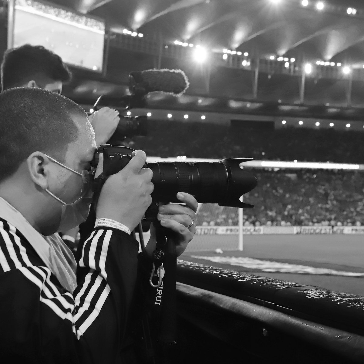 delmirojunior's tweet photo. #TBT no @maracana
Semifinal da @libertadores 2022.
Obrigado pelo registro Daniel.
📷 @danielcastelobr
#flamengo #futebol #photopremium #arfocrj #imprensa #press #photo #libertadores #maracanã #fotógrafo #velez #semifinal #flaxvel #velezsarsfield https://t.co/7gGFhBvTVM