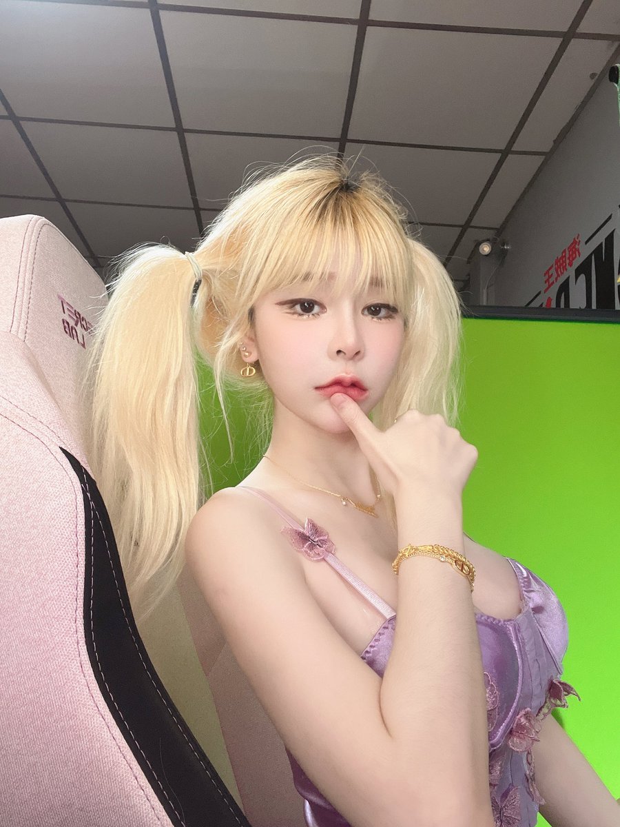 1nusuk3's tweet photo. รับชักว่าวใส่รูปครับ
5️⃣0️⃣บาท กี่รูปก็ได้
9️⃣0️⃣บาท กี่รูปก็ได้+1คลิป+ทาบ
รับอยู่นะครับ คิวว่างนะครับทักมาได้
#แตกใส่รูป #แตกใส่ภาพ #ชักว่าวใส่รูป #ชักว่าวใส่รูปคนใกล้ตัว #วิจารณ์เสียว #วิจารณ์สาวน่าเย็ด #วิจารณ์สาวๆน่าเย็ด #วิจารณ์หยาบๆ https://t.co/s3LbRxoB94