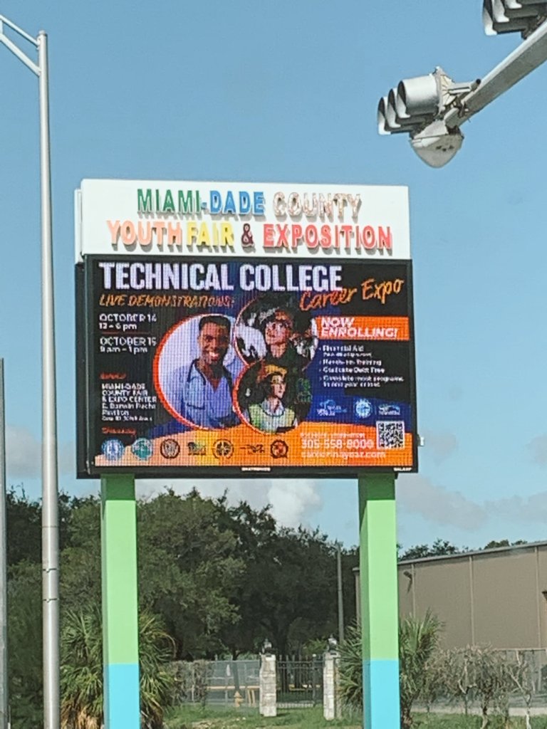 Lindsey_HTC's tweet photo. Our college cannot wait to share our 23 Technical Programs with you @ the Fall Technical College Career Expo. October 14 and 15‼️ 
Make it your College today!!! 📲 305.324.6070  ☎️ 
 #UPSKILL  #GetEmployed and #Earn #FallCareerTechFair #stepuptosucess #getthere #ready https://t.co/121BANvF72