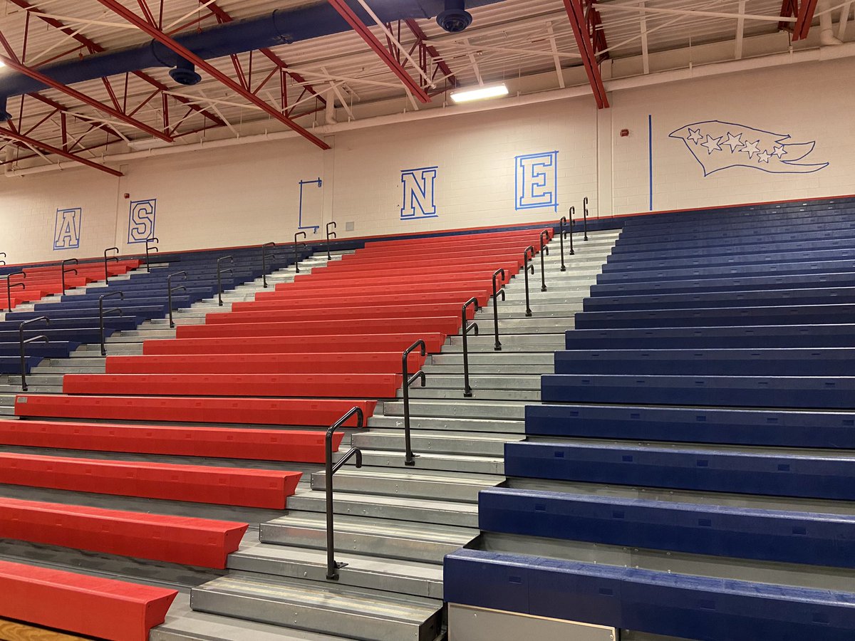 MrsWarrenPHS's tweet photo. New mural at Patriot started this week.  Just in the beginning phase but already looking good!  Thanks to all the kiddos who have come out to help and to Leadership/SCA/Ms Lunsford/Mr Demharter/Mr Qualls/Art Dept./BSA Troop 581 for their support! AS ONE! @PatriotPioneers https://t.co/XNsVezz4B4