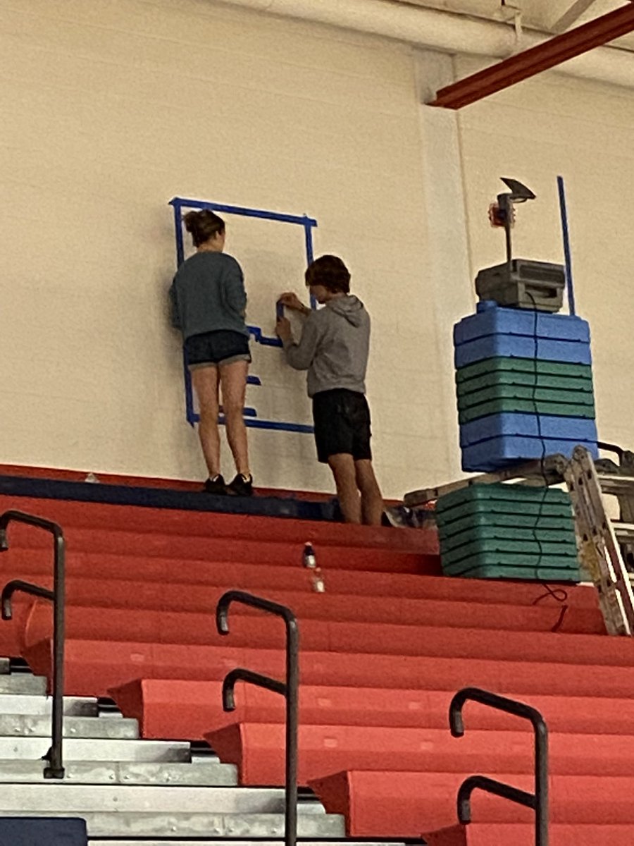 MrsWarrenPHS's tweet photo. New mural at Patriot started this week.  Just in the beginning phase but already looking good!  Thanks to all the kiddos who have come out to help and to Leadership/SCA/Ms Lunsford/Mr Demharter/Mr Qualls/Art Dept./BSA Troop 581 for their support! AS ONE! @PatriotPioneers https://t.co/XNsVezz4B4